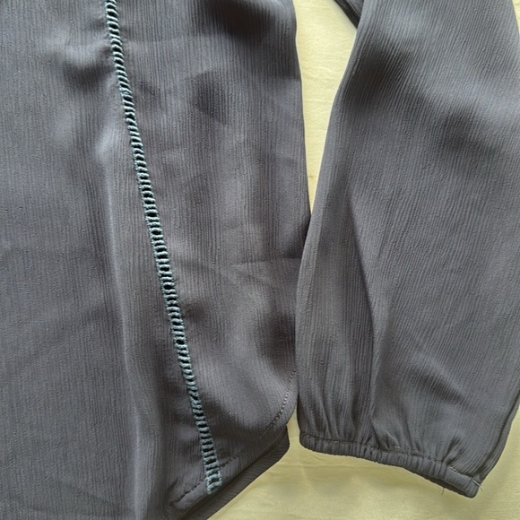 Buckle True Navy Boho Peasant Blouse Cold Shoulder Flowy Lightweight Tie Neck - Picture 4 of 14